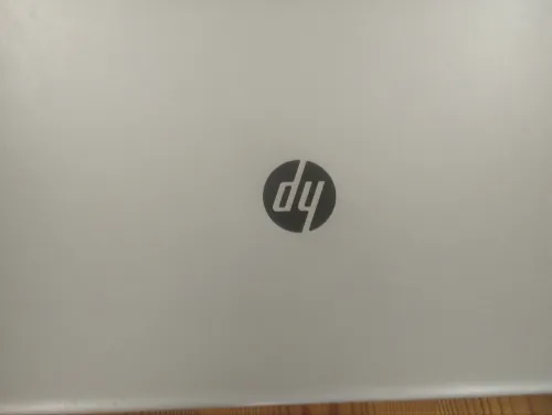 Pc portable HP Pavilion ram 4G    disque dur HDD 500 G i3 5eme