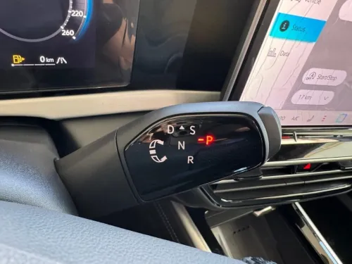 Volkswagen passat pro 2025 full option
