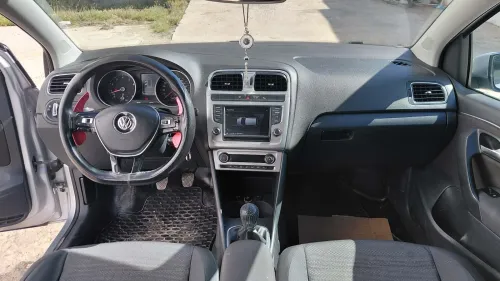 Volkswagen Polo 2016 Carat +