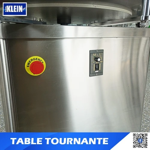 TABLE TOURNANTE