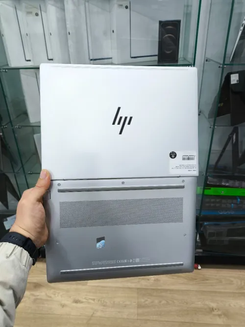 HP ELITEBOOK 830 13.3 INCH G11 ULTRA 5 125U/16G DDR5/512G SSD NVME 4.0/13.3 WUXGA IPS/EMPREINTE