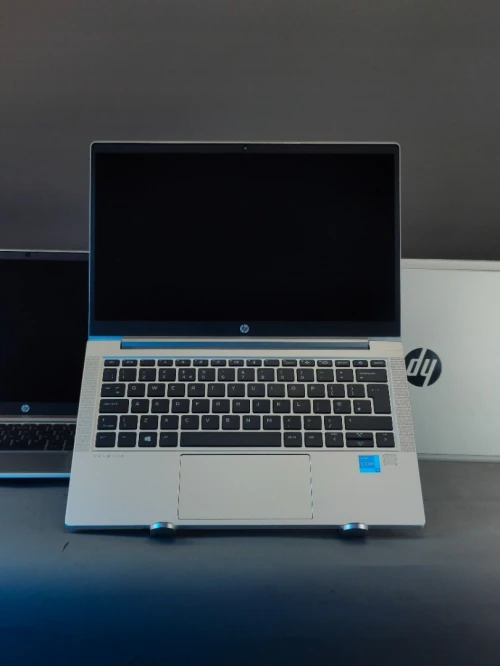 HP PROBOOK 430 G8  HSN-Q27C i5-1135g7 RAM 16gb SSD 256gb écran 13,3"