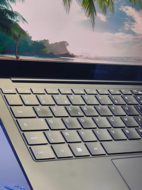 SAMSUNG GALAXY BOOK PRO 2 I7- 1260P 16GB RAM LPDDRX5 512GB RAM SSD ÉCRAN 13,3" AMOLED