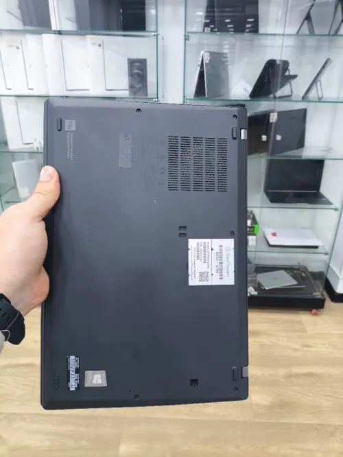 Lenovo Thinkpad T14s Gen 2 i5 1145G7 vPro 16GB LPD4X 256 Go PCIe NVMe IPS 14" FHD TACTILE