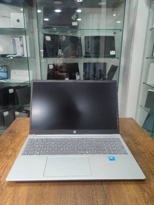 HP LAPTOP 15 Intel core 5 120U 16G DDR4 512G SSD NVMe  15,6"