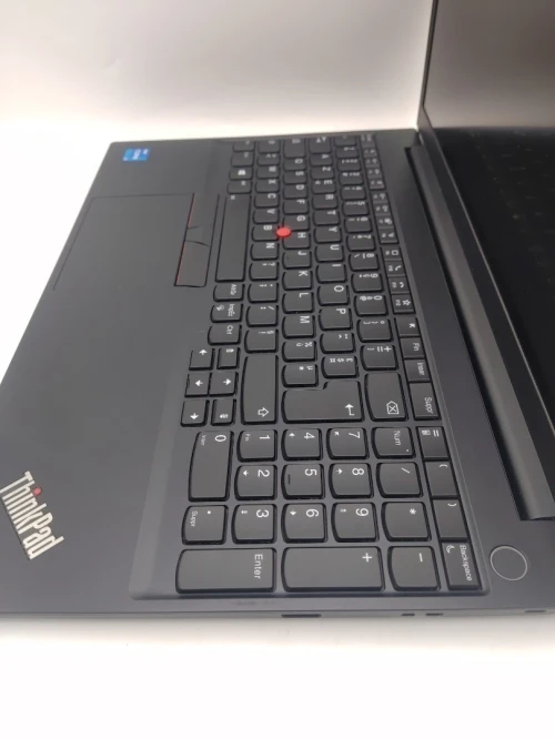Lenovo Thinkpad E15 Gen 2 i5 1135G7 8GB DDR4 256GB SSD NVMe 15.6 FHD Intel Iris Xe