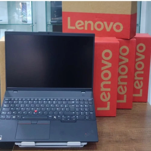 Thinkpad Lenovo L16 GEN 1 Ryzen 5 pro 7535U 16gb ddr5 SSD 512gb écran 16"