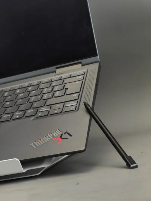 LENOVO THINKPAD X1 YOGA GEN 8 I7-1355U 31GB LPDDRX5 1TB SSD ÉCRAN 14" WUXGA