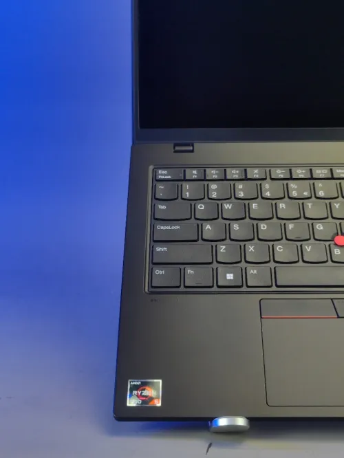 Thinkpad l14 gen5 Ryzen 5 7535U AMD Radeon 660m RAM 16GB DDR5 SSD 256GB ÉCRAN 14"