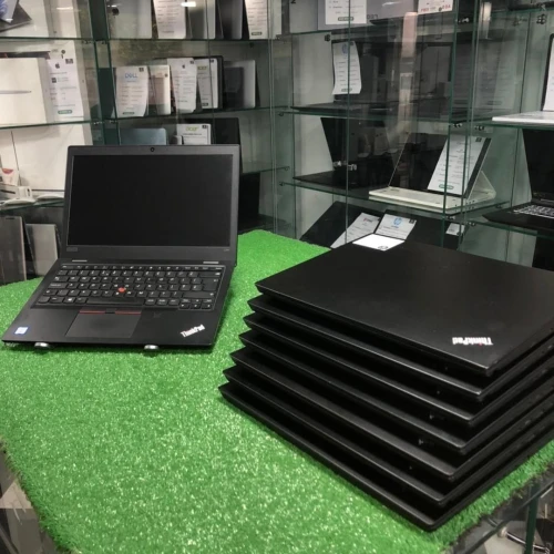 LENOVO ThinkPad L380  i7-8550U 16 gb DDR4 256 Go SSD 13.3" FHD Intel UHD 620