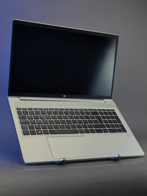 HP PROBOOK 455 G10 RYZEN 5  7530u 8gb RAM SSD 256gb écran 15,6"