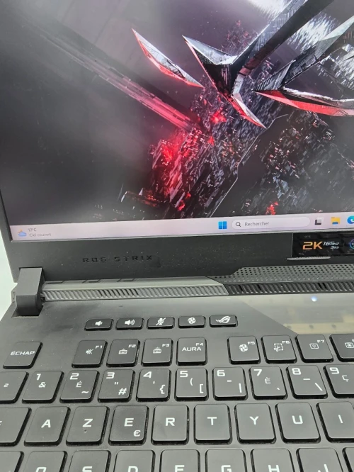 ASUS ROG SCAR 17 G733QS