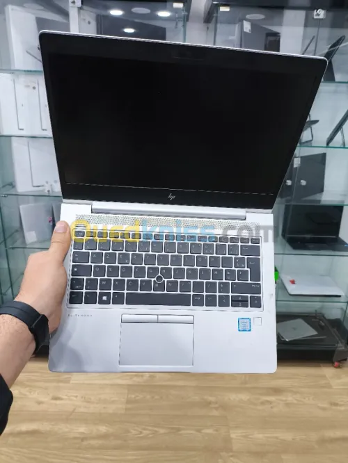HP ELITEBOOK 840 G5 i7 8550U/16G DDR4/512G SSD NVME 4.0/14 FHD IPS/EMPREINTE+CLAVIER RÉTRO-ÉCLAIRÉ