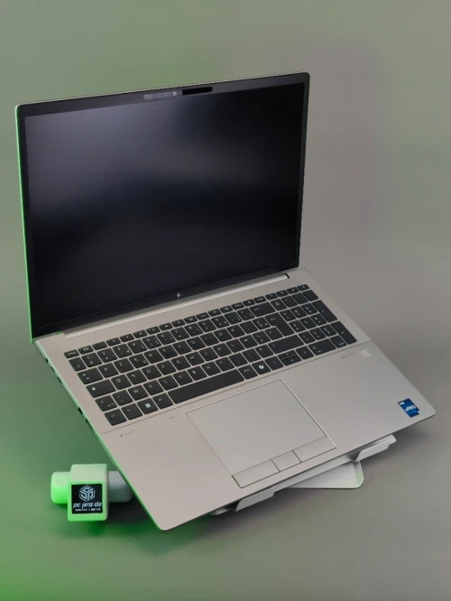 HP ZBOOK FURY 16 G11 I9-13950HX NVIDIA RTX 5000 ADA 64GB DDR5 1TB SSD ÉCRAN 16"  WUXGA