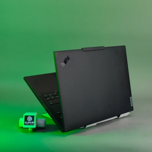 Lenovo Thinkpad p15s gen 2 i5-1145g7 NVIDIA t500 16 gb RAM 512gb SSD ÉCRAN 15,6" FHD