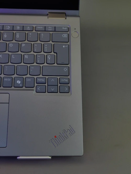 Lenovo Thinkpad L13 GEN 6  2in1 ultra 5 255u 16gb LPDDRX5 512gb SSD écran 13,3" WuXGA rotatif