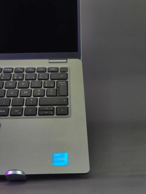 DELL LATITUDE 5430 I5 1235U RAM 8gb stockage 256gb  SSD  écran 14"