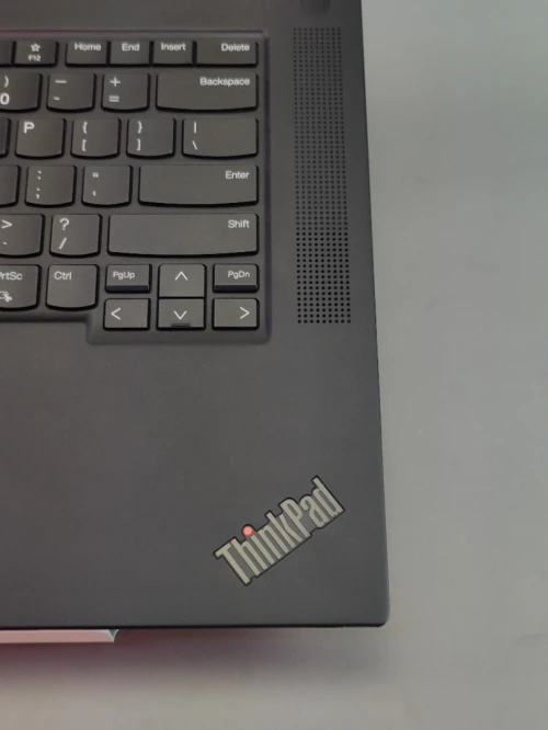 Lenovo Thinkpad P1 gen 4 i7-11850H T1200 16gb RAM 512gb SSD écran WQXGA 16"