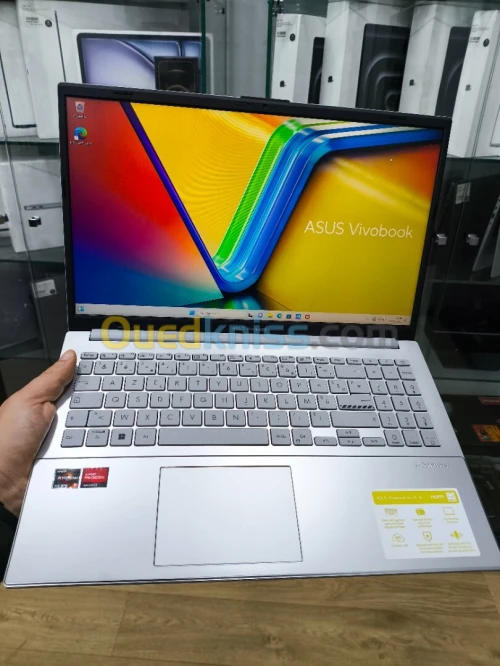 Asus VivoBook Go 15 RYZEN 5 7520U/16G DDR5/1T SSD NVME 3.0/15.6 FHD/Radeon 610M/WIN 11/ SOUS EMBALLA