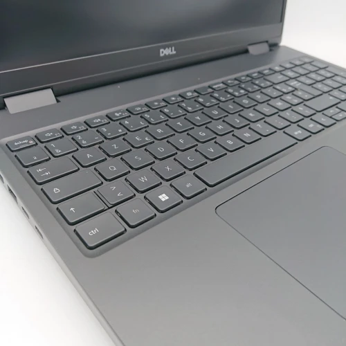 DELL PRECISION 7670 i7-12850HX 64GB DDR5 ssd 1TB SSD NVME 16 pouces FHD+, 1 920 x 1 200 RTX A3000 
