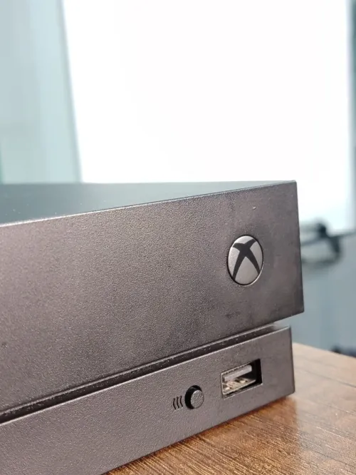 XBOX ONE X bon état