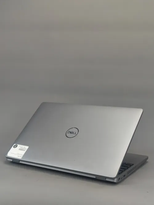 DELL precision 3541 I7 10750H 16GB RAM STOCKAGE 1TB ÉCRAN 15,6"