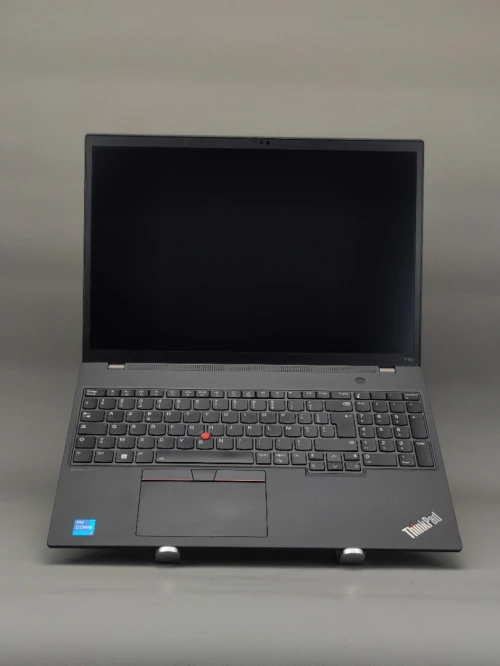 LENEVO THINKPAD P16S GEN 2 I7 1360P RTX A500  16GB LPDDRX5 512G SSD de écran 16 WUXGA
