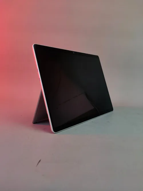 MICROSOFT SURFACE PRO 10 ultra 7 165U 16GB RAM DDR5 SSD 256GB écran 13" tactile