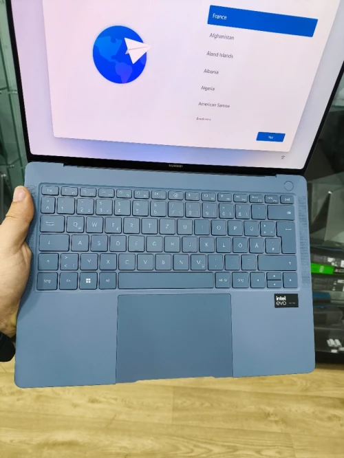 HUAWEI MATEBOOK X PRO ULTRA PREMIUM EDITION ULTRA 9 185H/32G DDR5/2T SSD/14.2 OLED 120HZ 4K TACTILE 