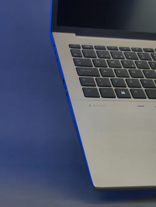 HP ZBOOK FURY 16 G10 i7 13850HX RTX 4000ADA RAM 64GB DDR5 SSD 2TB ÉCRAN 16" 4K