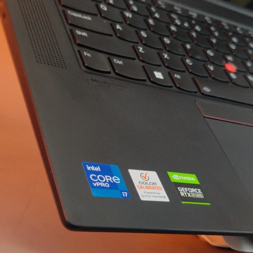 LENOVO Thinkpad X1 extrême gen 4  4 i7-11850H RTX 3050Ti 16gb 512gb écran 16" wquxga tactile