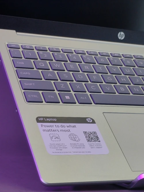 HP LAPTOP 15 I5-1335U INTEL IRIS XE 8GB RAM SSD 256GB ÉCRAN 15,6"