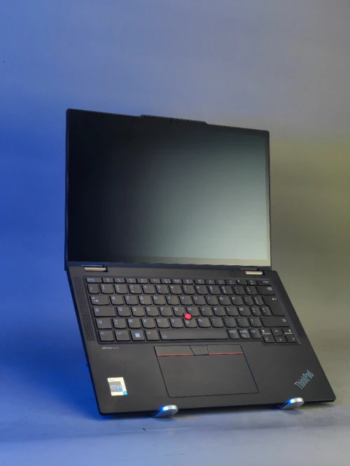 LENOVO THINKPAD X13 YOGA MODEL 21f3 i5-1335U RAM 16GB SSD 256 GB ÉCRAN 13,3" tactile