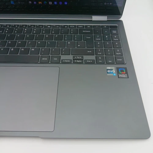 SAMSUNG GALAXY BOOK PRO 3 360degré i7-1360P 16 GB DDR5 512 Go ssd 16.0'' WQXGA+ AMOLED Intel Iris Xe