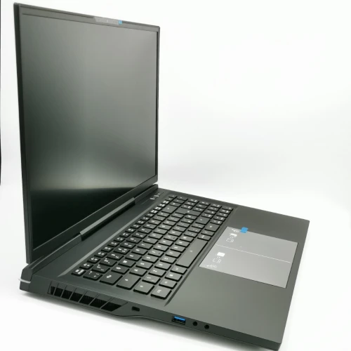 XMG NEO 17 (E23) i9-13900HX 64GB 2 TB RTX 4090 ÉCRAN 17.0" IPS 240HZ NEUF SOUS EMBALLEG