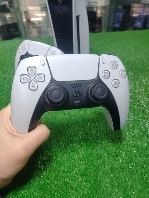PLAYSTATION 5 PS5 Standard Edition CFI-1016A