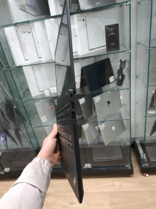 THINKPAD X13 GEN 4 Ryzen 5 PRO 7540U/16G LPD5X/256GB SSD NVME 4.0/13.3 WUXGA NEUF SOUS EMBALLAGE