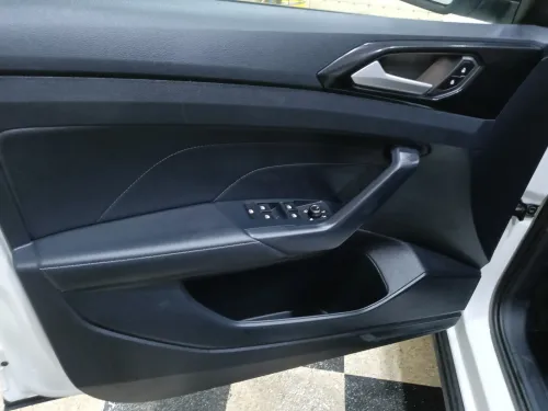 Volkswagen Tahru 2025 XR