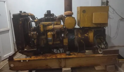 groupe électrique caterpillar+ groupe Copland chambre froide