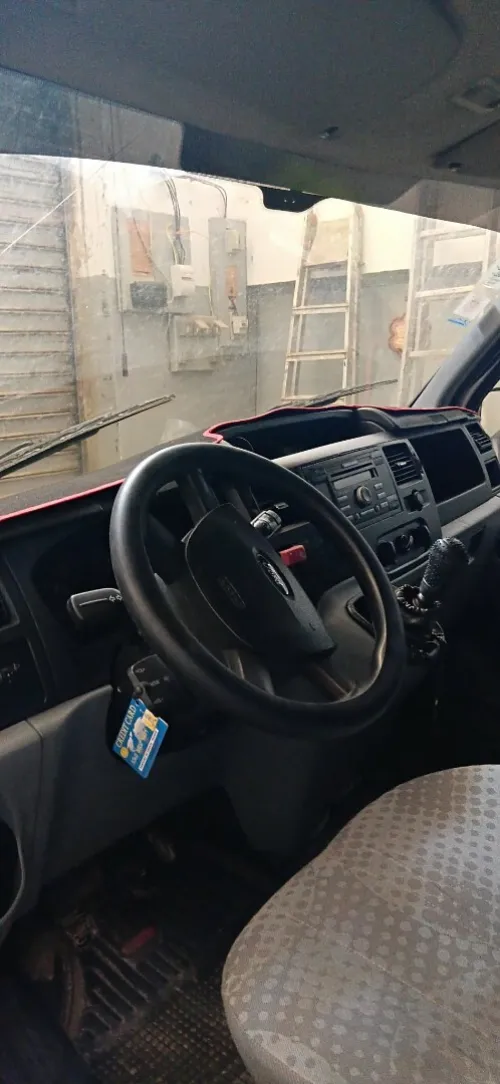 Ford Transit 2012