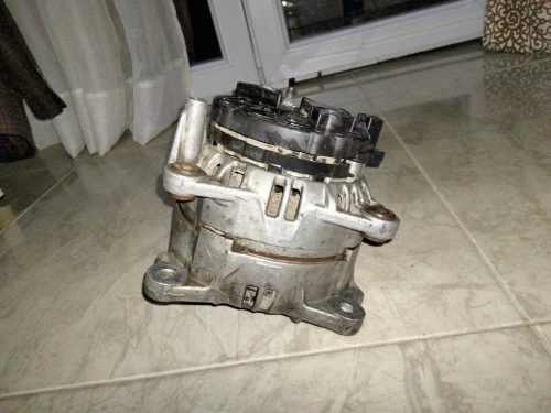 Altérnateur 14v bosch