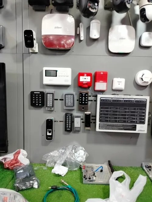 Installation caméra de surveillance et Interphone et visiophone sur Alger