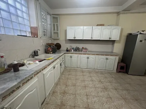 Location Appartement Niveau de villa F5 Alger Draria