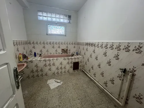 Location Appartement Niveau de villa F5 Alger Draria