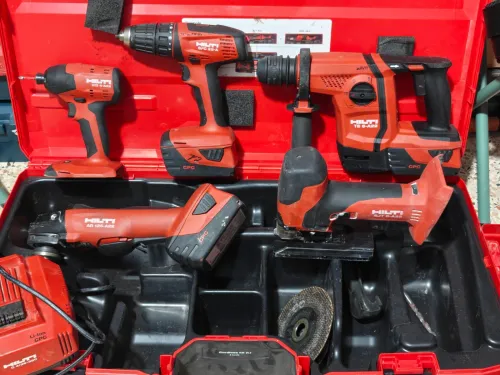 Kit hilti 5pieces 3 batterie
