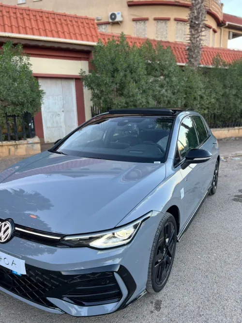 Volkswagen 🇩🇪Golf8 rline 🇩🇪 gris nardo 2025 Affichage tête haute +sono