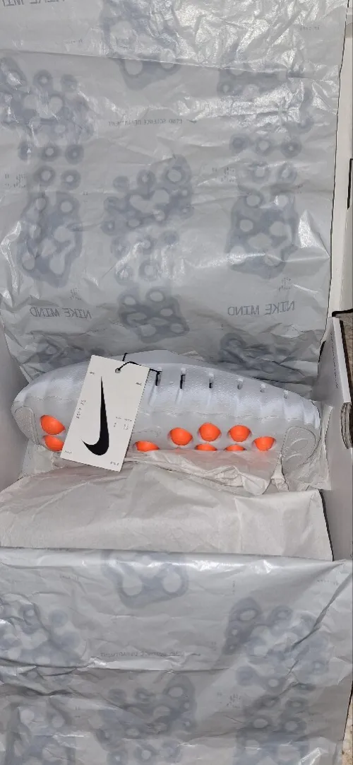 Nike mind 001