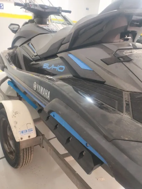 Jet ski
