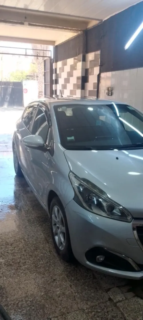 Peugeot 208 2016 Active Facelift