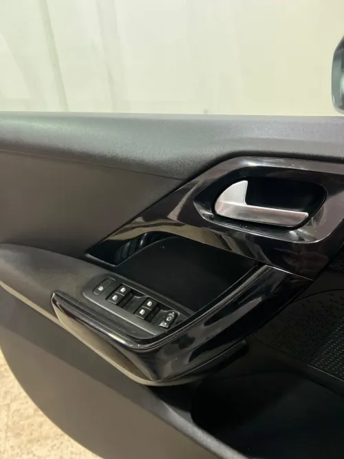 Peugeot 208 2018 Allure Facelift